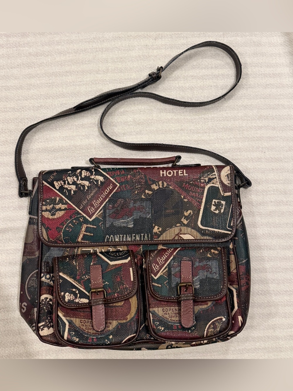 VTG World Traveler Messenger Bag Crossbody Passport Stamp Laptop Book Satchel